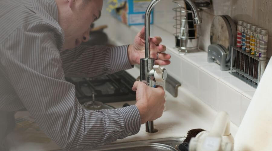 Professional sink repair in Meldrim, GA